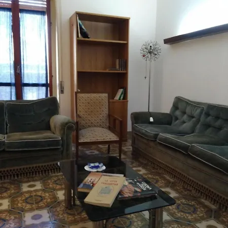 Oda ve Kahvaltı Cavour Carlentini