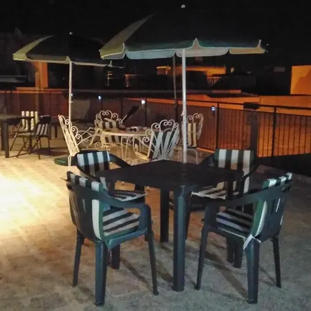 Cavour Oda ve Kahvaltı